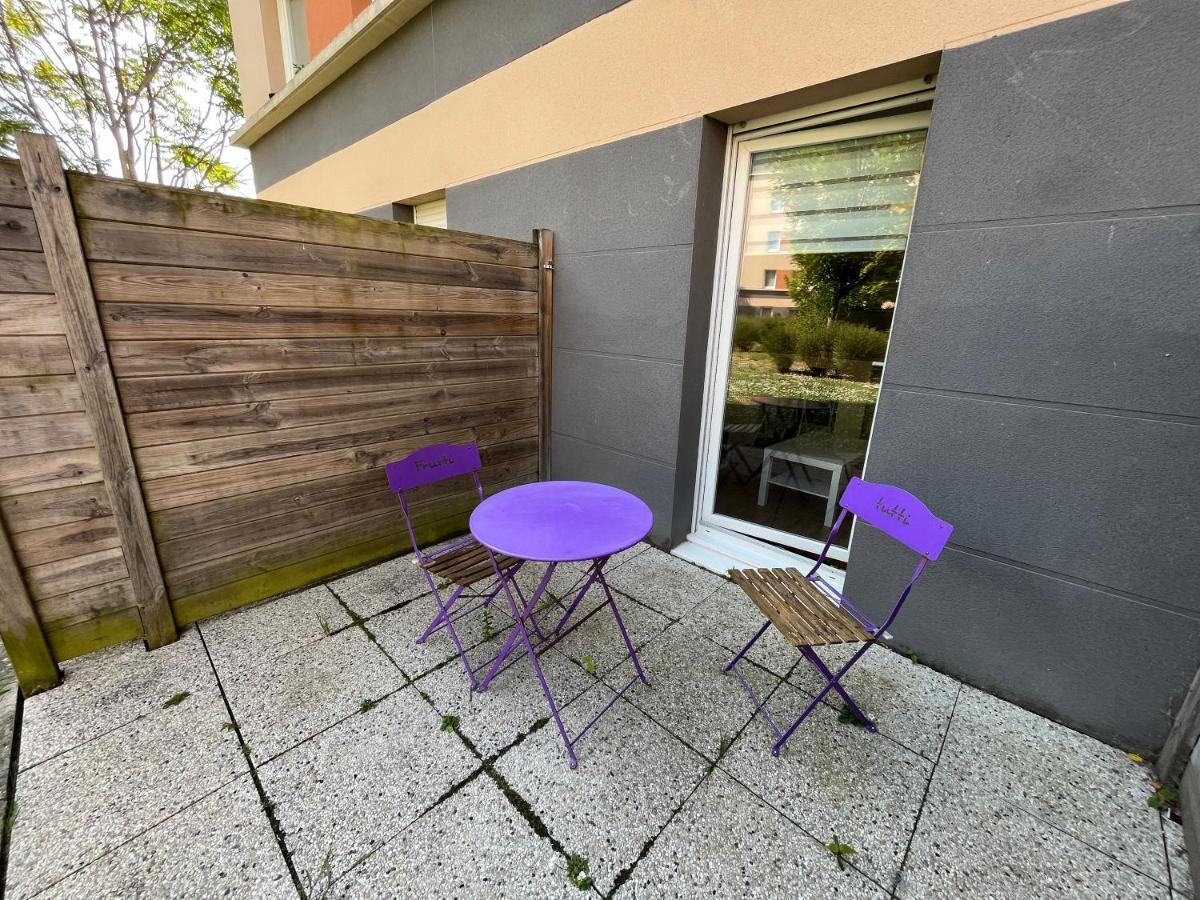 Acajou, Studio Avec Terrasse Et Parking Prive Caen Zewnętrze zdjęcie