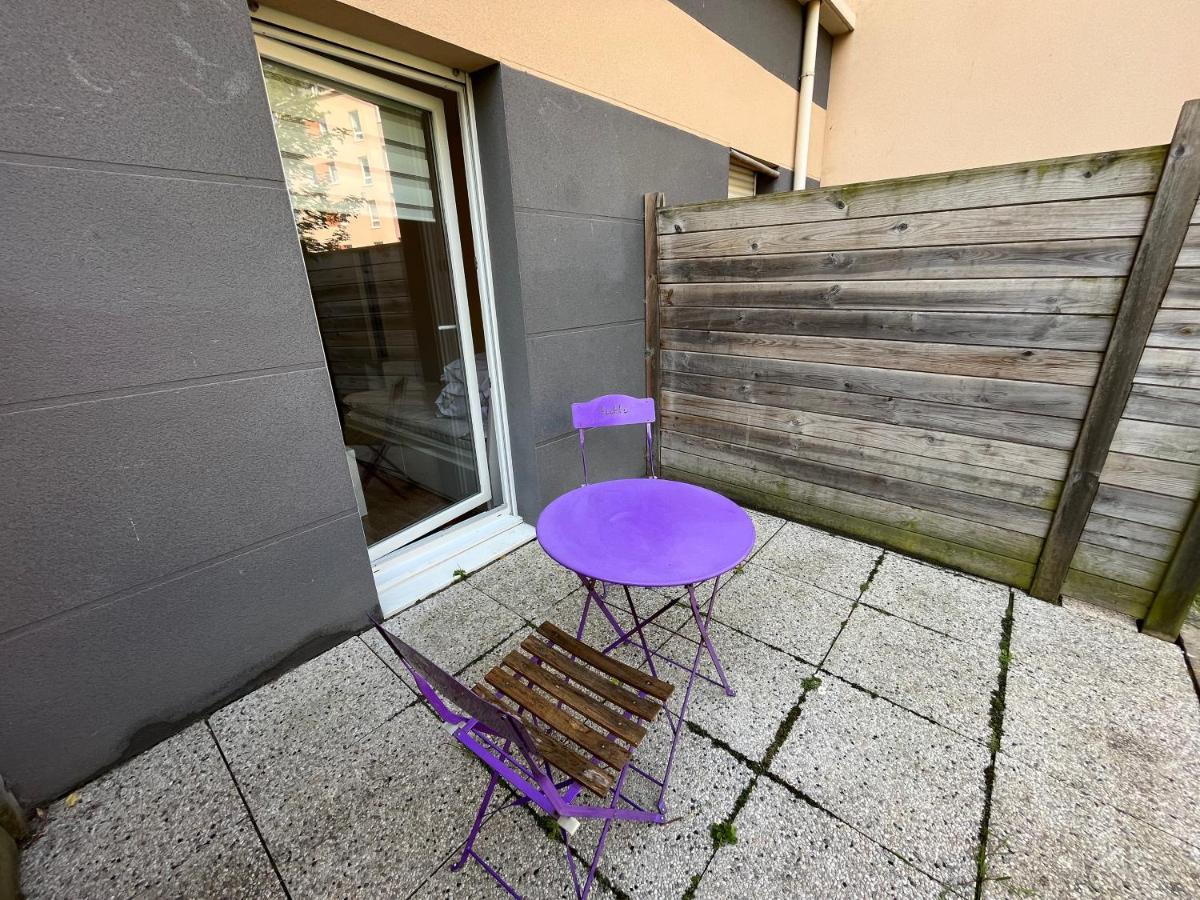 Acajou, Studio Avec Terrasse Et Parking Prive Caen Zewnętrze zdjęcie